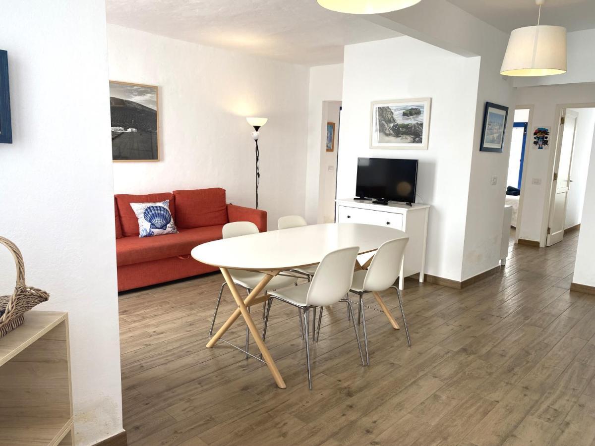 Casa Gabriela Apartment Orzola Luaran gambar