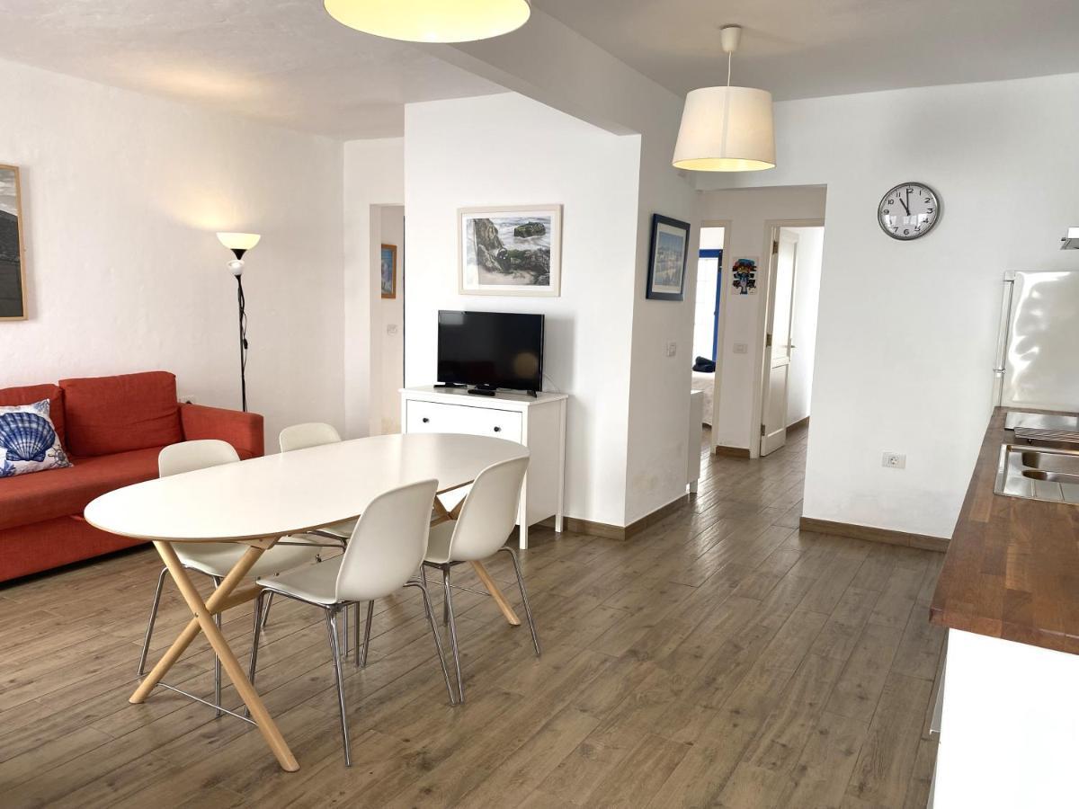 Casa Gabriela Apartment Orzola Luaran gambar